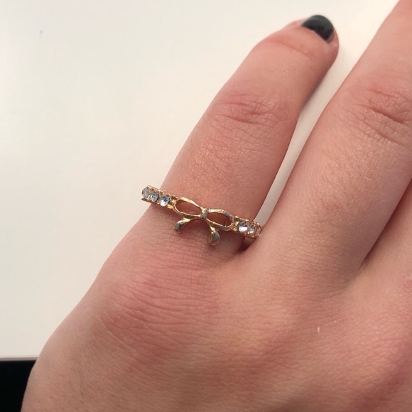 Gold Bow Ring - Picture 3 of 7